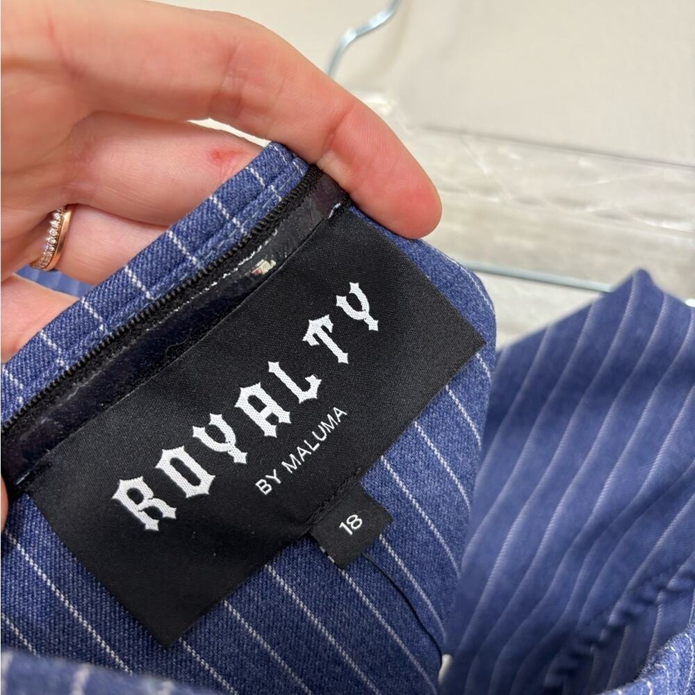 NEW Royalty by Maluma Macy’s Pinstripe Bustier Top - Size 18 - Picture 6 of 10